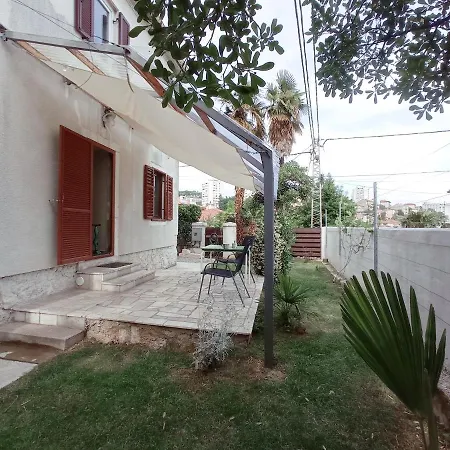 Apartament Two Palmas *